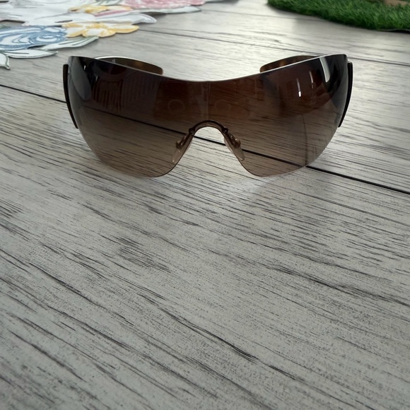 Authentic Prada SPR22M Sunglasses - Brown Gradient Lenses - Picture 2 of 5